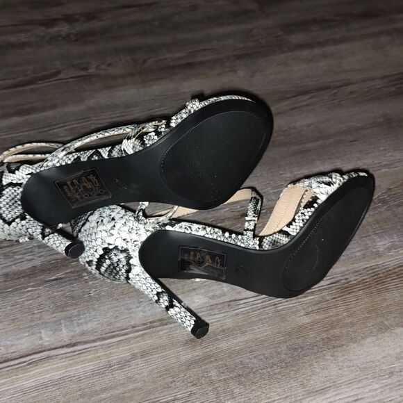 Shoe Republic LA faux snakeskin strappy heels Sz 7.5 - Picture 7 of 10